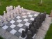 JS26 - Šachy jsou někdy pěkná fuška - pro porovnání: to vpravo je dětská noha